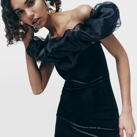 NWT VELVET MINI BLACK FESTIVE COLLECTION DRESS. - Picture 3 of 7